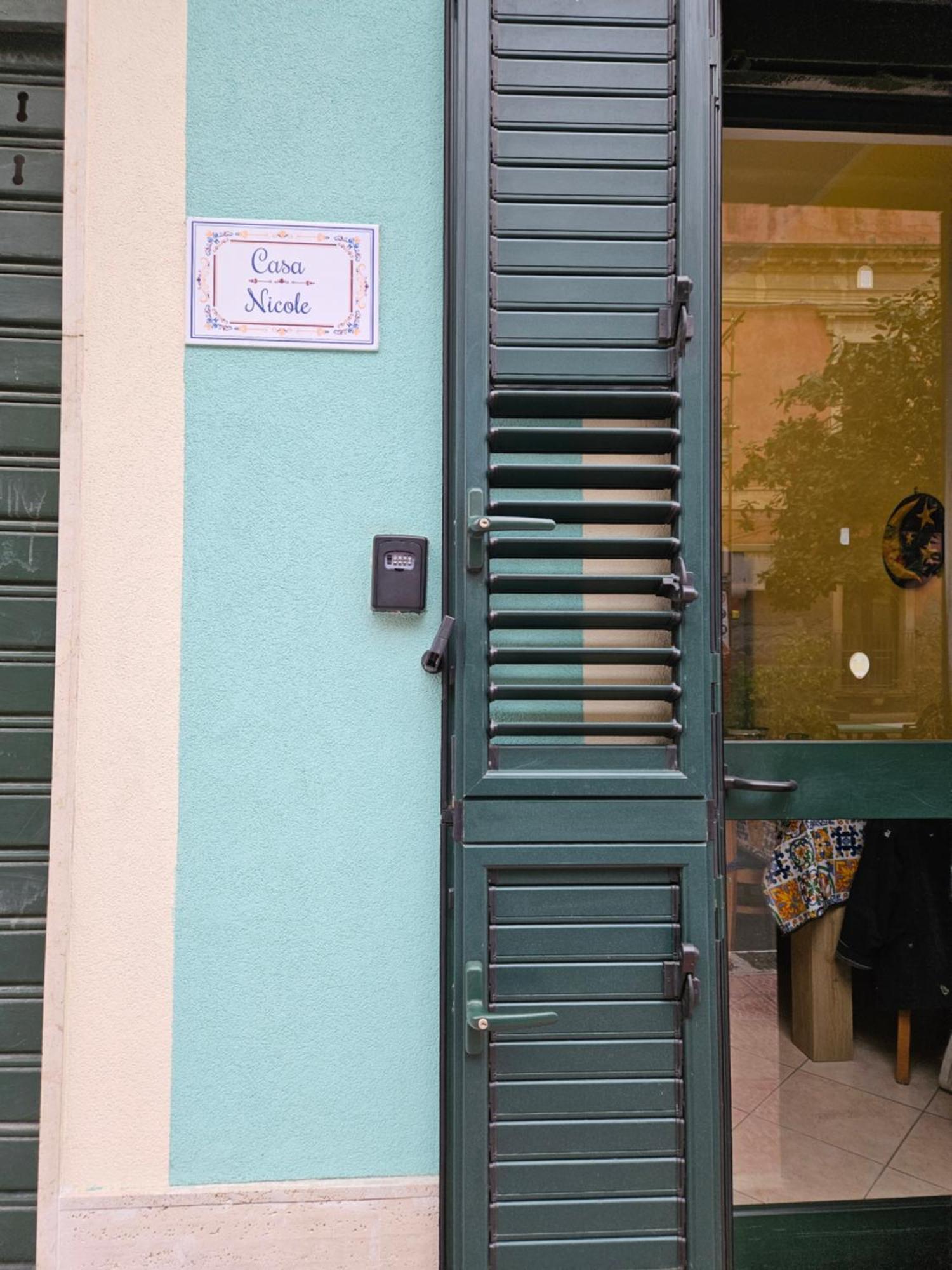 Casa Nicole - Letojanni Taormina Lägenhet Exteriör bild