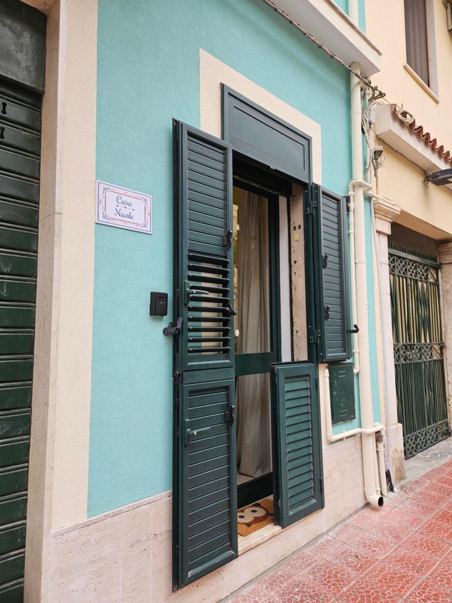 Casa Nicole - Letojanni Taormina Lägenhet Exteriör bild